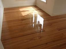 Laminate Floor Varnish