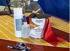 Pettit Captain's Varnish